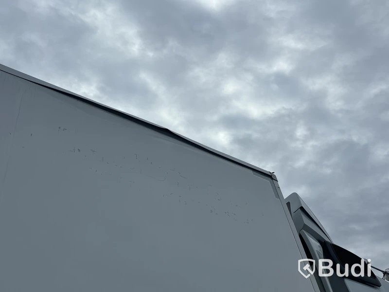 Kylbil Mercedes-Benz Actros | 9518 mil |  2023 | Salaskåp | Zepro | ÖBS