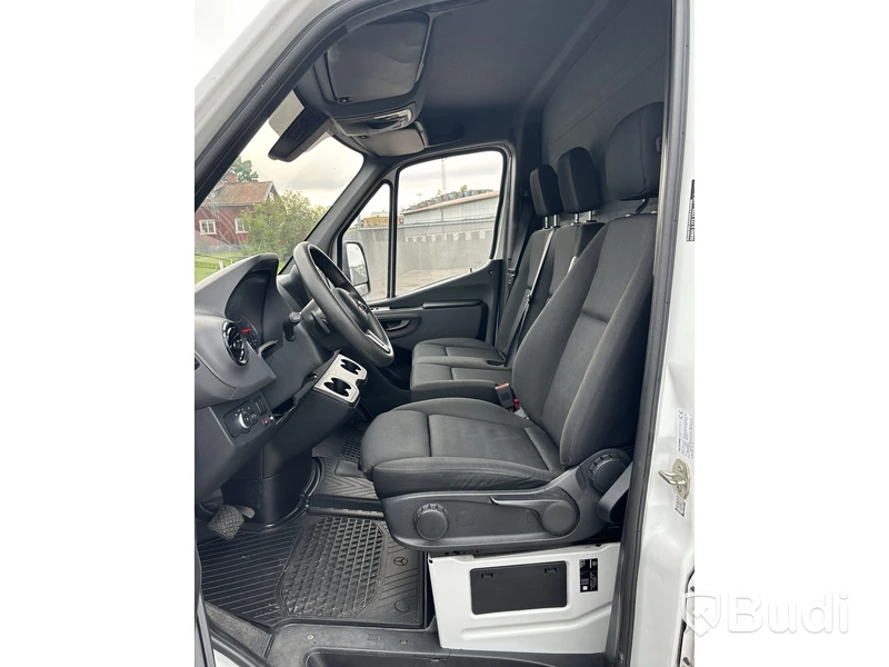 Mercedes-Benz Sprinter | 18179 mil | 2019 | Zepro | sidodörr | Ydreskåp