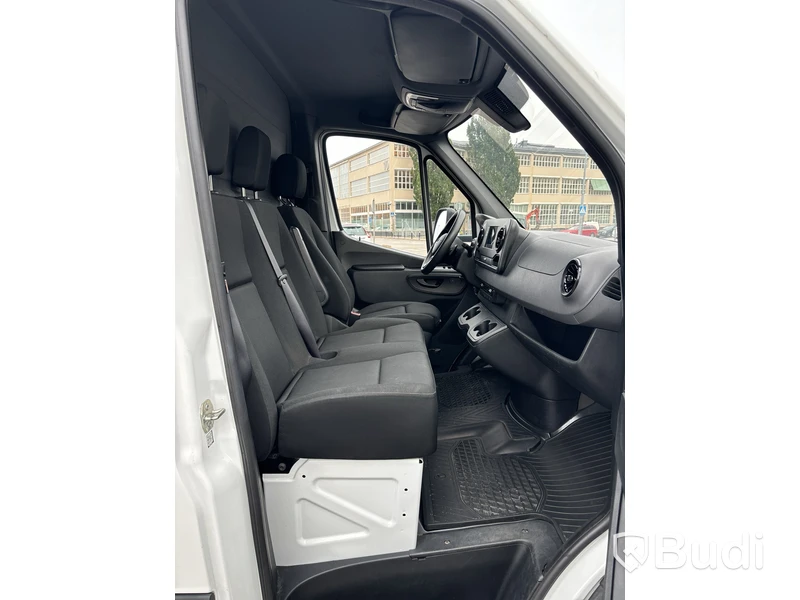 Mercedes-Benz Sprinter | 18179 mil | 2019 | Zepro | sidodörr | Ydreskåp