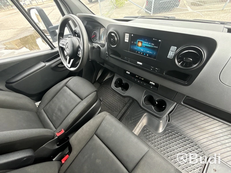 Mercedes-Benz Sprinter | 18179 mil | 2019 | Zepro | sidodörr | Ydreskåp