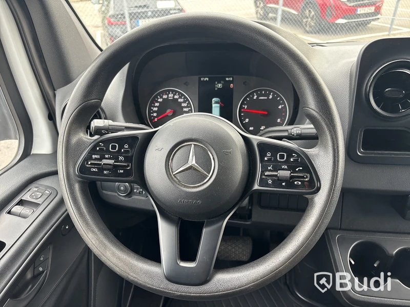 Mercedes-Benz Sprinter | 18179 mil | 2019 | Zepro | sidodörr | Ydreskåp