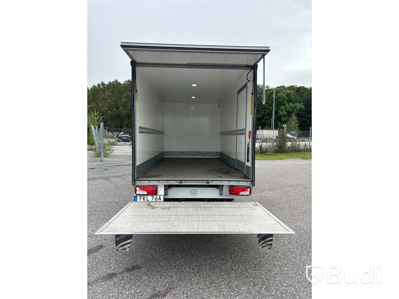 Mercedes-Benz Sprinter | 18179 mil | 2019 | Zepro | sidodörr | Ydreskåp