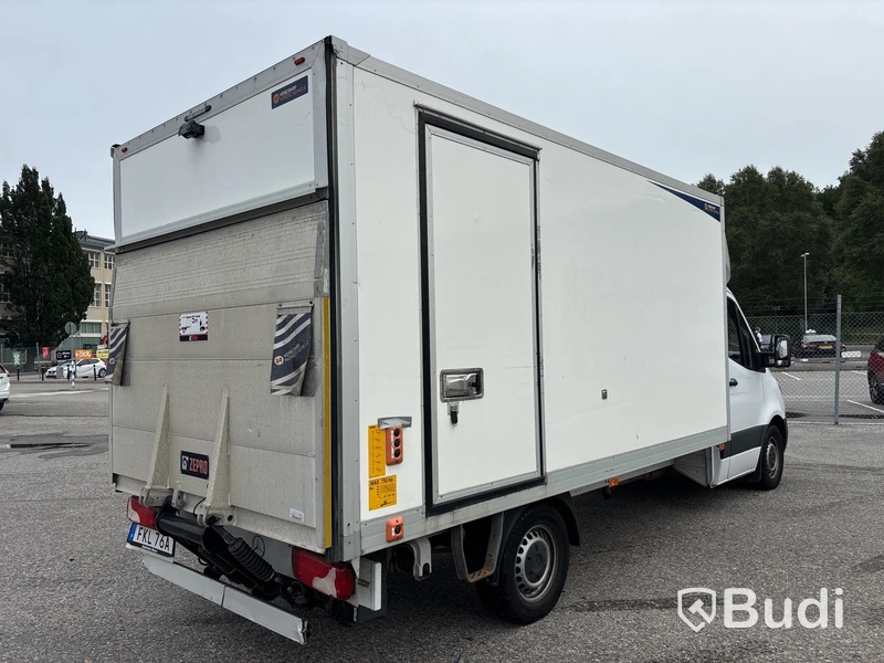 Mercedes-Benz Sprinter | 18179 mil | 2019 | Zepro | sidodörr | Ydreskåp