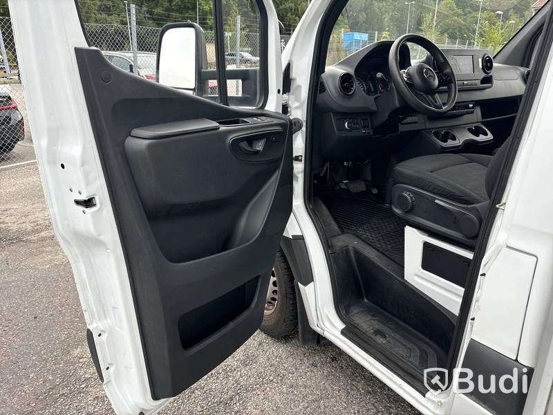 Mercedes-Benz Sprinter | 18179 mil | 2019 | Zepro | sidodörr | Ydreskåp