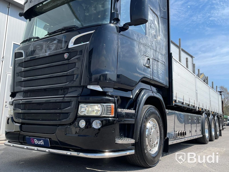Lastbil Scania R560 8x4 | Motivlackerad | Kran flak | Palfinger PK23002 |