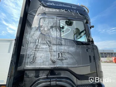 Lastbil Scania R560 8x4 | Motivlackerad | Kran flak | Palfinger PK23002 |