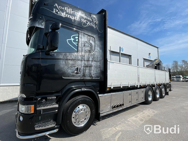 Lastbil Scania R560 8x4 | Motivlackerad | Kran flak | Palfinger PK23002 |