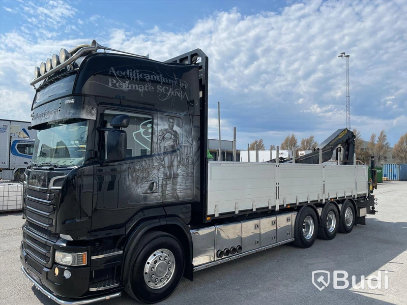 Lastbil Scania R560 8x4 | Motivlackerad | Kran flak | Palfinger PK23002 |