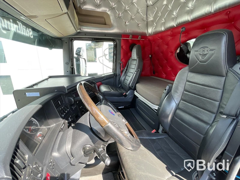 Lastbil Scania R560 8x4 | Motivlackerad | Kran flak | Palfinger PK23002 |