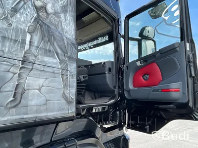 Lastbil Scania R560 8x4 | Motivlackerad | Kran flak | Palfinger PK23002 |