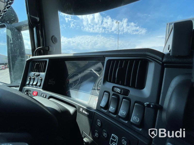 Lastbil Scania R560 8x4 | Motivlackerad | Kran flak | Palfinger PK23002 |