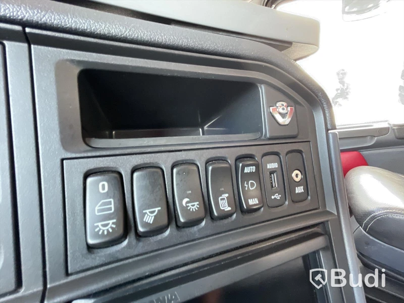 Lastbil Scania R560 8x4 | Motivlackerad | Kran flak | Palfinger PK23002 |