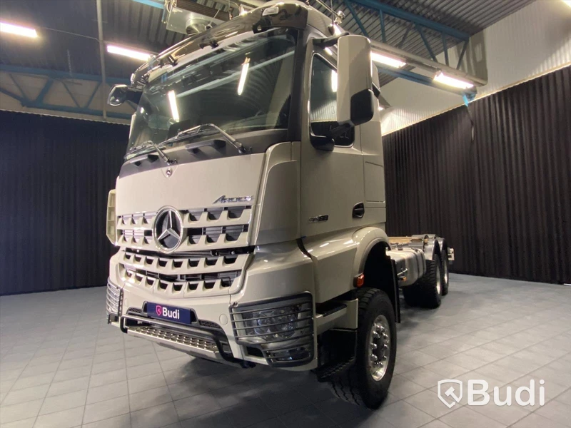 Lastbil Mercedes-Benz Arocs 3358 AK 6x6 | 2021