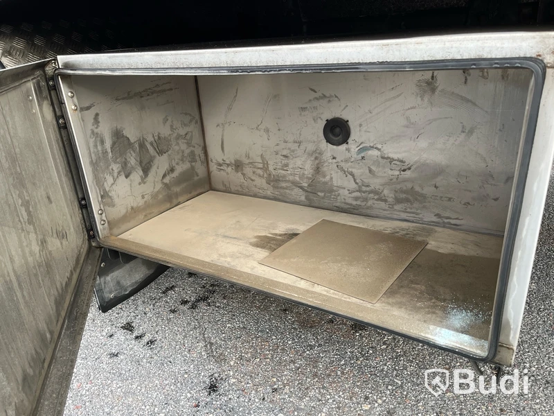 Lastbil Volvo FL 250 4x2 -2014| Höj/sänk skåp | Euro6 | PLS-Skåp
