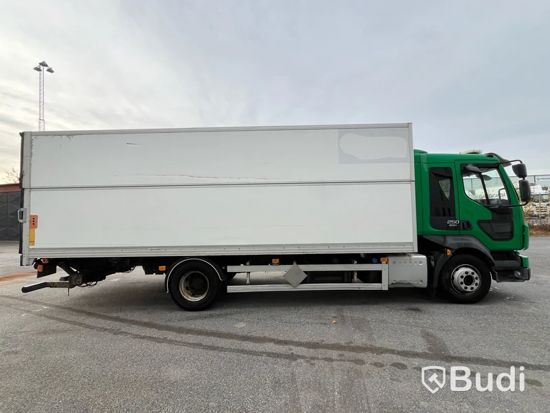 Lastbil Volvo FL 250 4x2 -2014| Höj/sänk skåp | Euro6 | PLS-Skåp