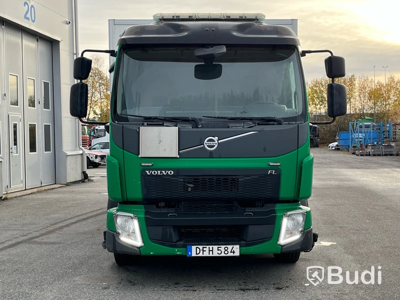 Lastbil Volvo FL 250 4x2 -2014| Höj/sänk skåp | Euro6 | PLS-Skåp