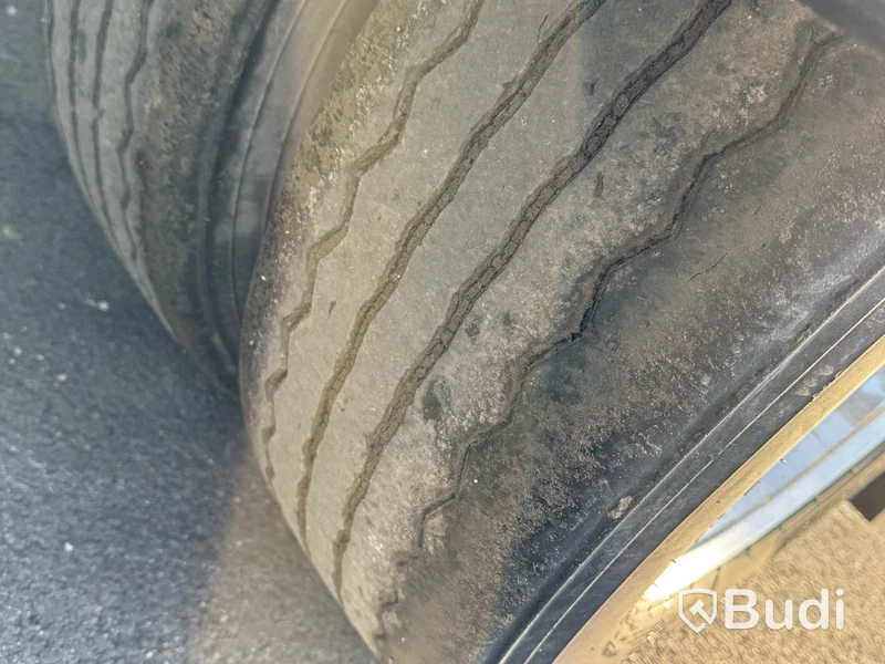 Lastväxlarvagn med tipp SLP-3-7600-VS -2018