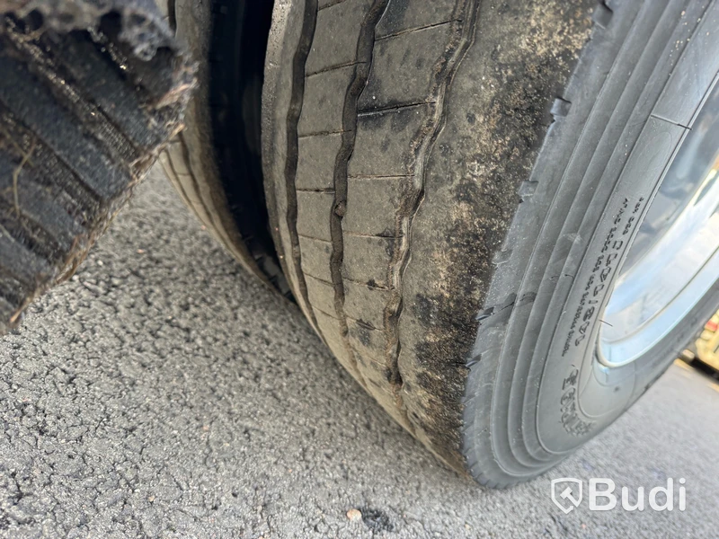 Lastväxlarvagn med tipp SLP-3-7600-VS -2018