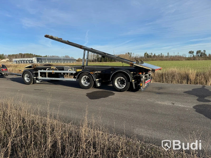 Lastväxlarvagn med tipp SLP-3-7600-VS -2018