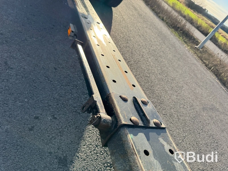 Lastväxlarvagn med tipp SLP-3-7600-VS -2018