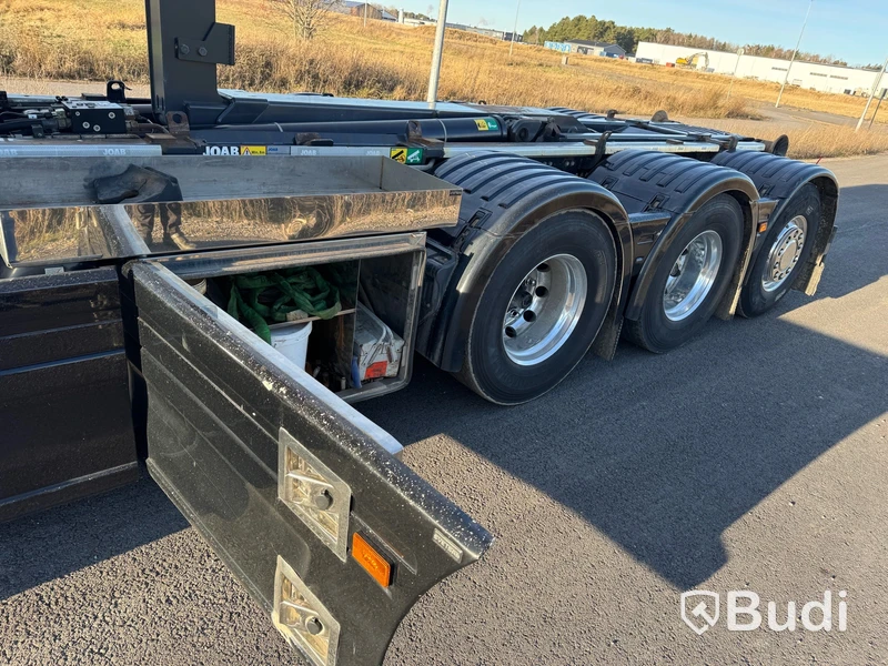 Lastväxlare Scania R580 8X4-4 -2017 | JOAB L24 med asfaltsbalk