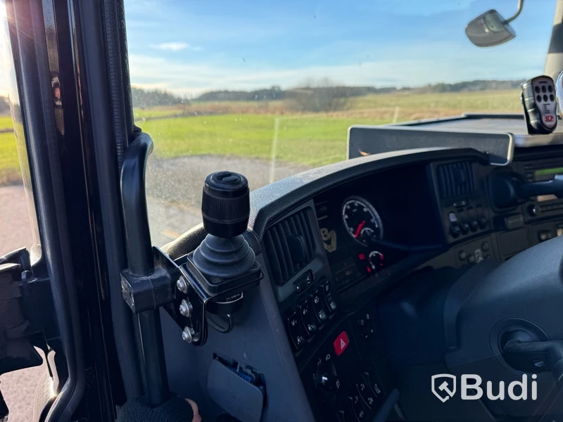 Lastväxlare Scania R580 8X4-4 -2017 | JOAB L24 med asfaltsbalk