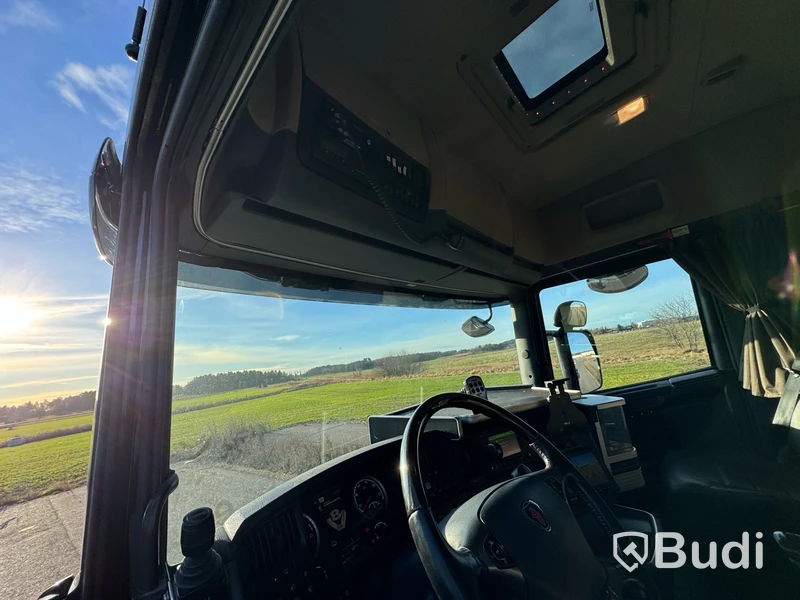 Lastväxlare Scania R580 8X4-4 -2017 | JOAB L24 med asfaltsbalk