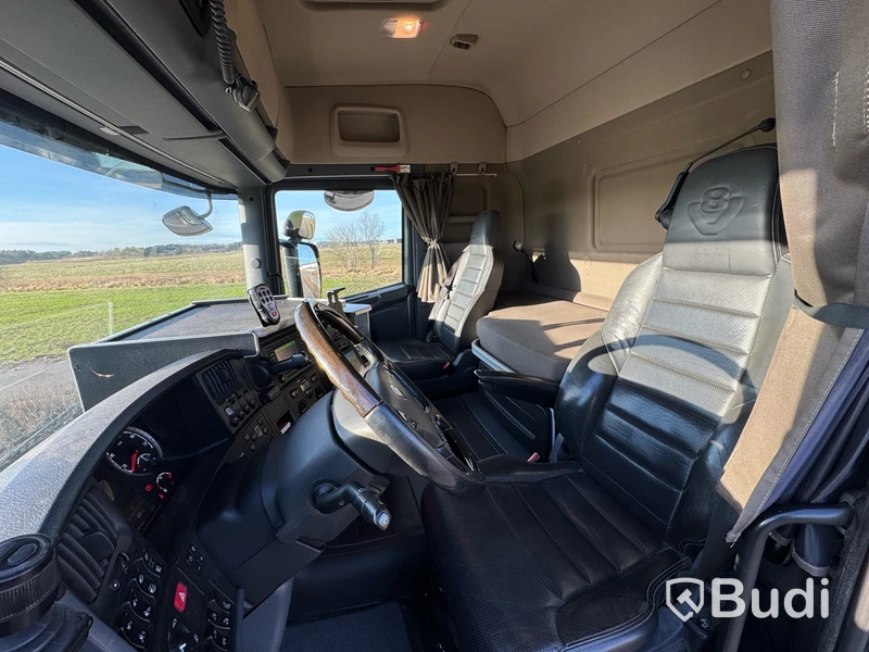 Lastväxlare Scania R580 8X4-4 -2017 | JOAB L24 med asfaltsbalk