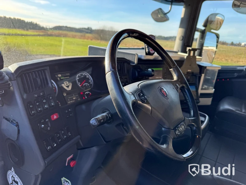 Lastväxlare Scania R580 8X4-4 -2017 | JOAB L24 med asfaltsbalk