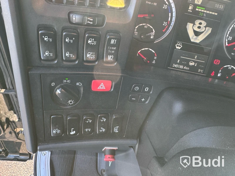 Lastväxlare Scania R580 8X4-4 -2017 | JOAB L24 med asfaltsbalk
