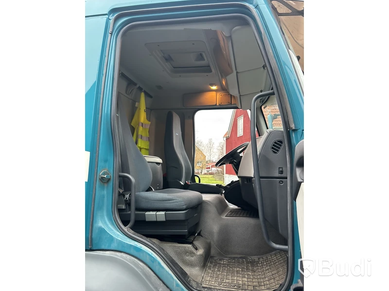 Distributionsbil Volvo FL | 47822 mil | 2013 | PLS | ÖBS