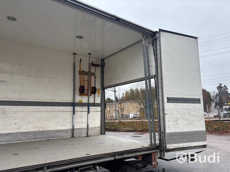 Distributionsbil Volvo FL | 47822 mil | 2013 | PLS | ÖBS