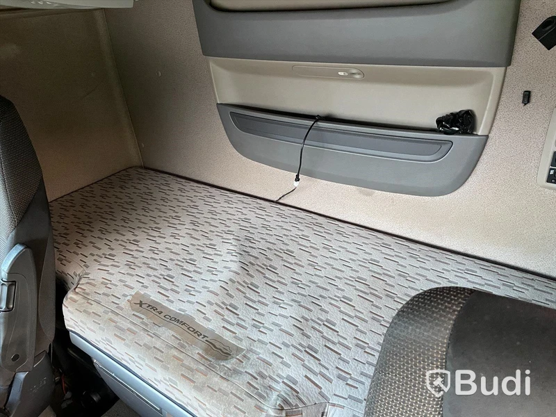 Dragbil DAF FTS XF460Z - 2015