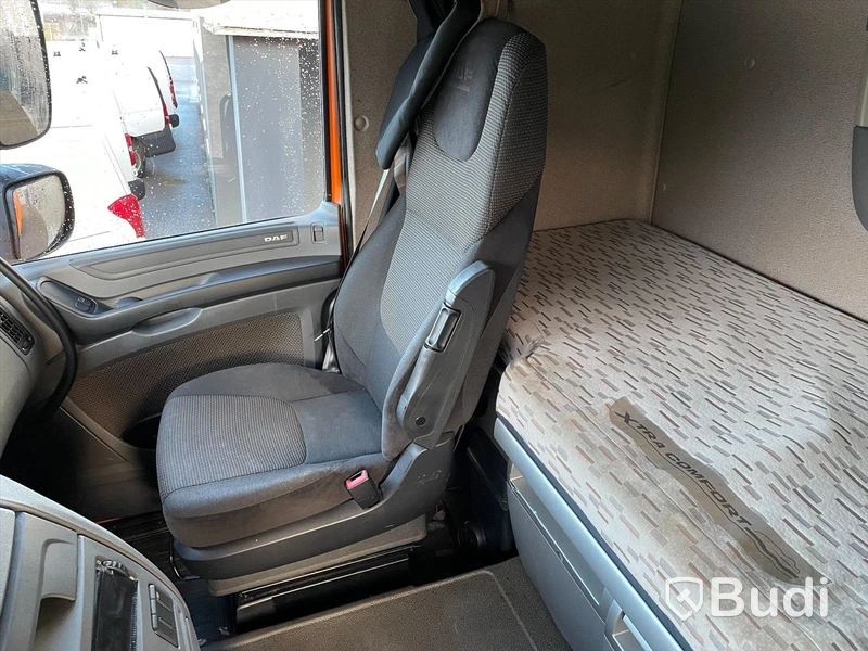 Dragbil DAF FTS XF460Z - 2015