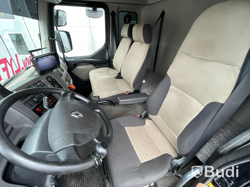 Lastbil Renault DXI15215 Bärgningsbil med kran