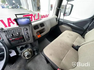 Lastbil Renault DXI15215 Bärgningsbil med kran