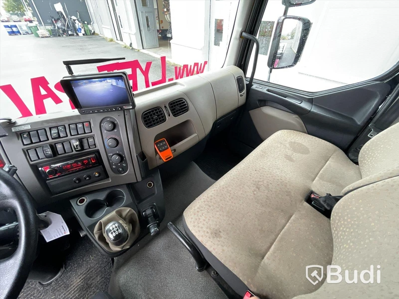 Lastbil Renault DXI15215 Bärgningsbil med kran