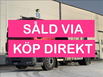 Lastbil DAF LF 290 | 2016 | Brädgårdsbil | Kranflak med vikbar baklyft | SÅLD