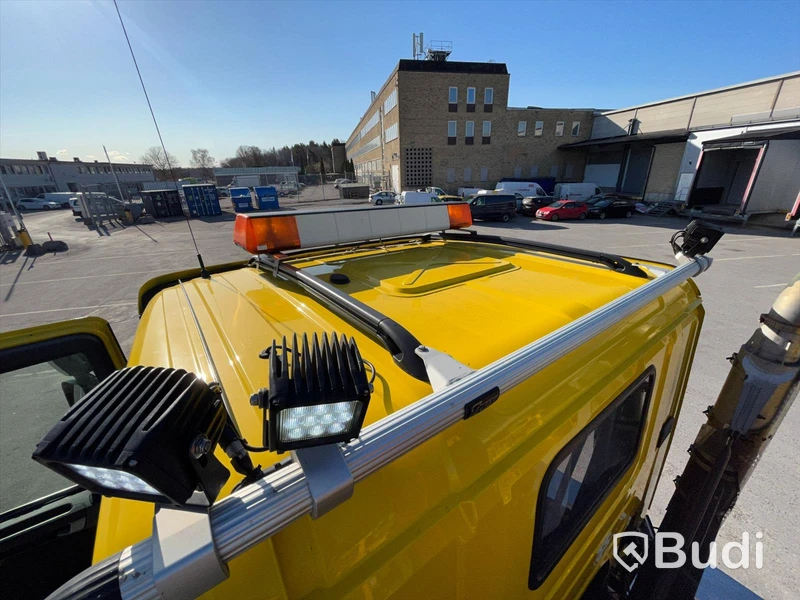 Lastbil Scania P410 Tip&kran PK22002D plogbilsförberedd