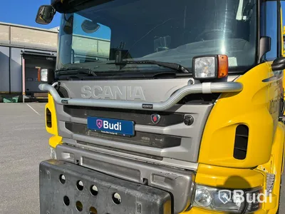 Lastbil Scania P410 Tip&kran PK22002D plogbilsförberedd