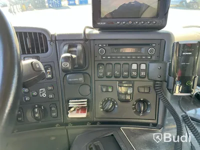 Lastbil Scania P410 Tip&kran PK22002D plogbilsförberedd