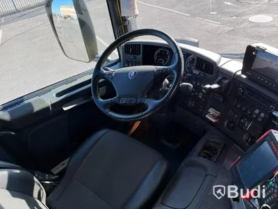 Lastbil Scania P410 Tip&kran PK22002D plogbilsförberedd