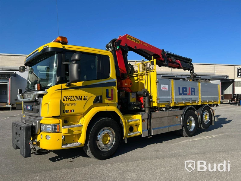 Lastbil Scania P410 Tip&kran PK22002D plogbilsförberedd