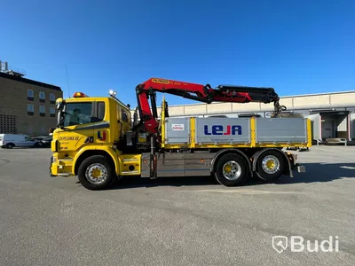 Lastbil Scania P410 Tip&kran PK22002D plogbilsförberedd