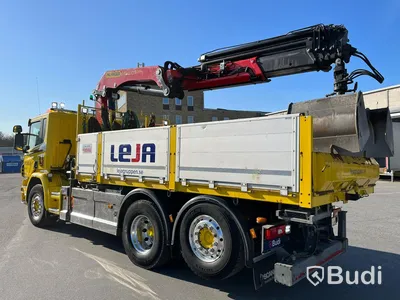 Lastbil Scania P410 Tip&kran PK22002D plogbilsförberedd