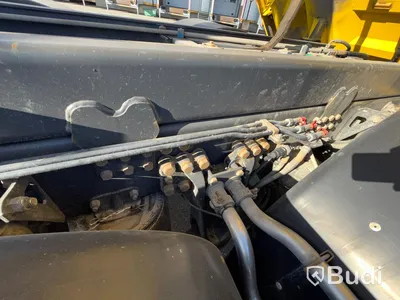 Lastbil Scania P410 Tip&kran PK22002D plogbilsförberedd