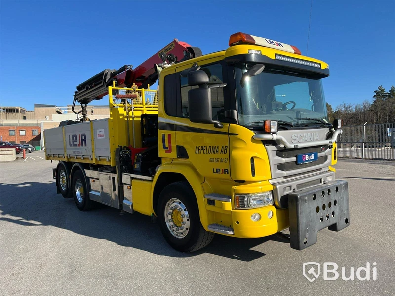 Lastbil Scania P410 Tip&kran PK22002D plogbilsförberedd