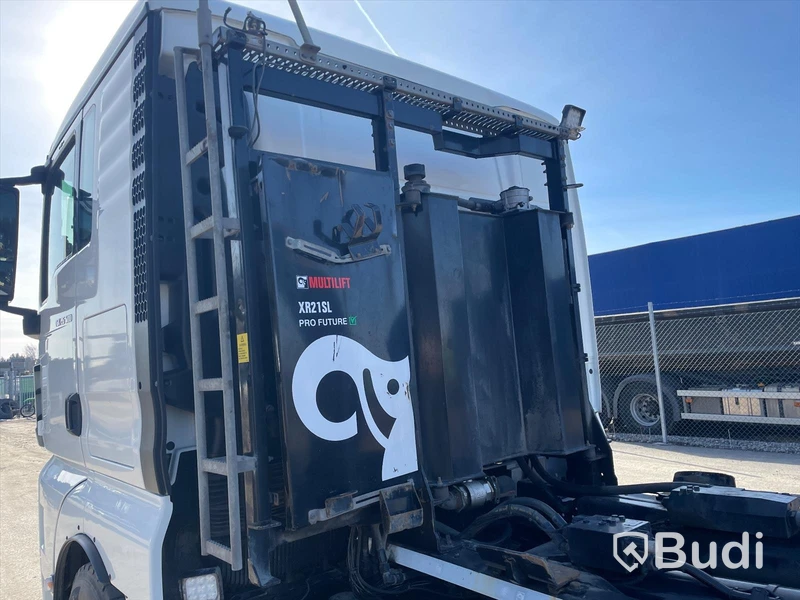 Lastbil MAN TGX 26.500 med Hiab lastväxlare 21T multilift