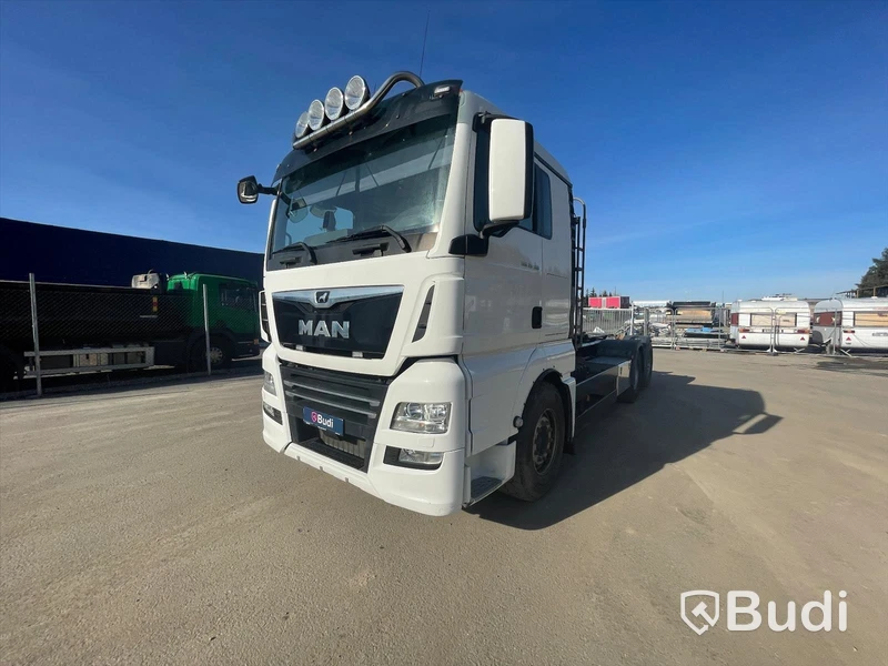 Lastbil MAN TGX 26.500 med Hiab lastväxlare 21T multilift