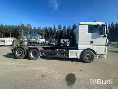 Lastbil MAN TGX 26.500 med Hiab lastväxlare 21T multilift